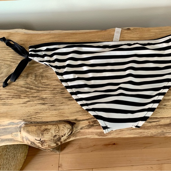 Bikini bottom Size Large Black and White NWOT - Picture 3 of 5